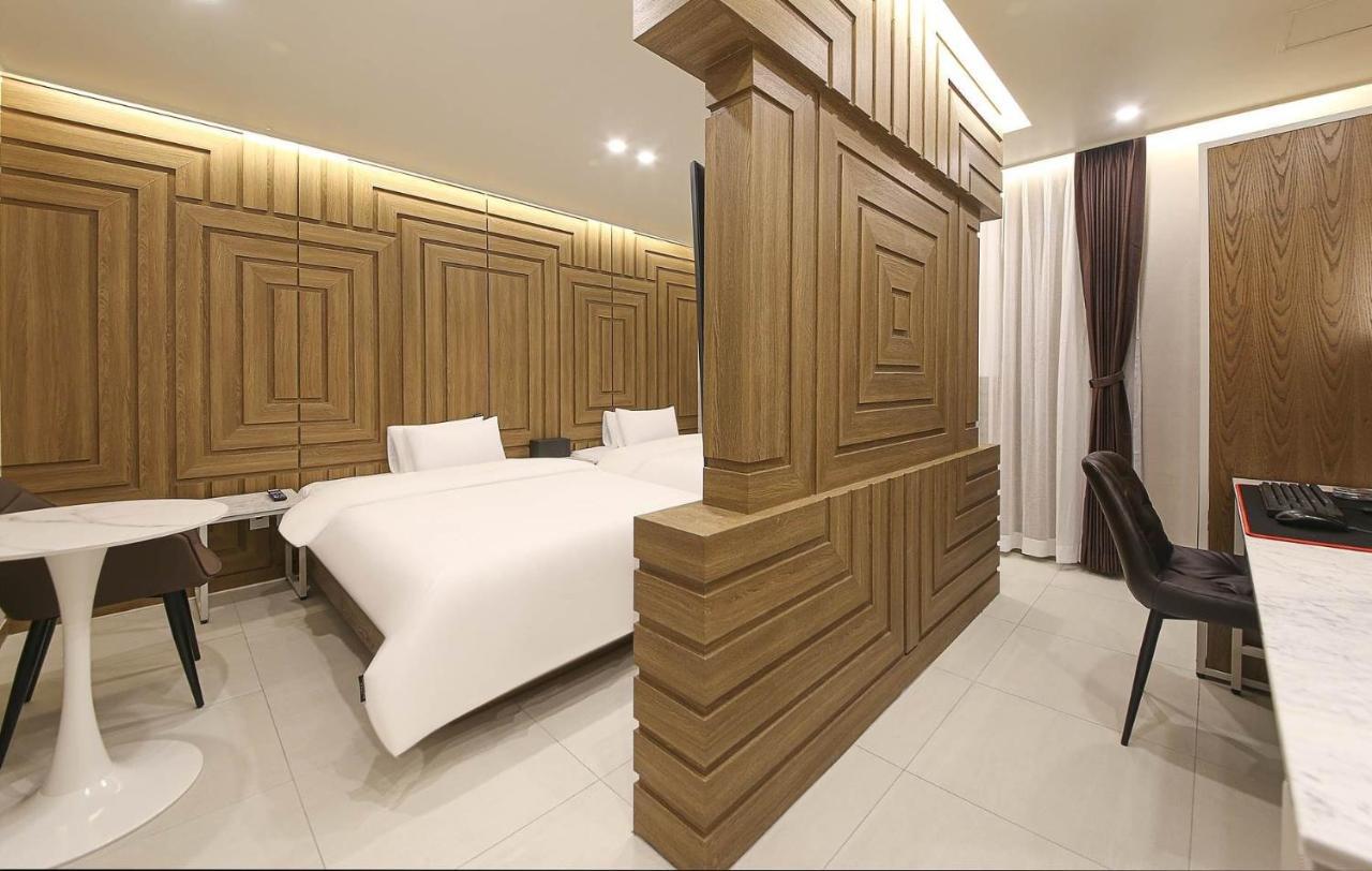 Brown Dot Hotel Sinan Gwangju Metropolitan City Exterior foto