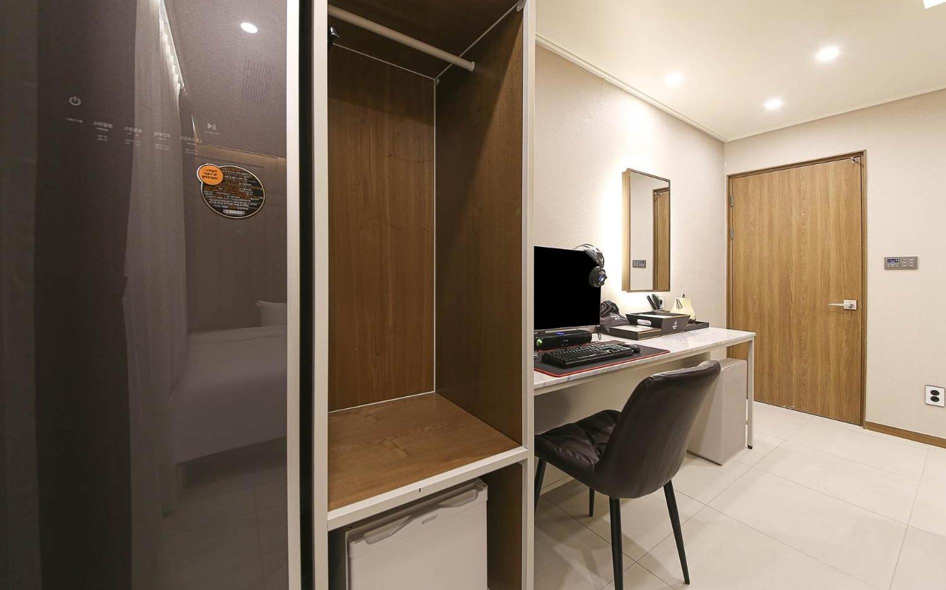 Brown Dot Hotel Sinan Gwangju Metropolitan City Exterior foto
