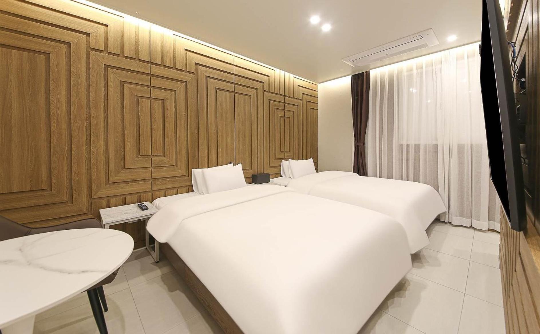 Brown Dot Hotel Sinan Gwangju Metropolitan City Exterior foto
