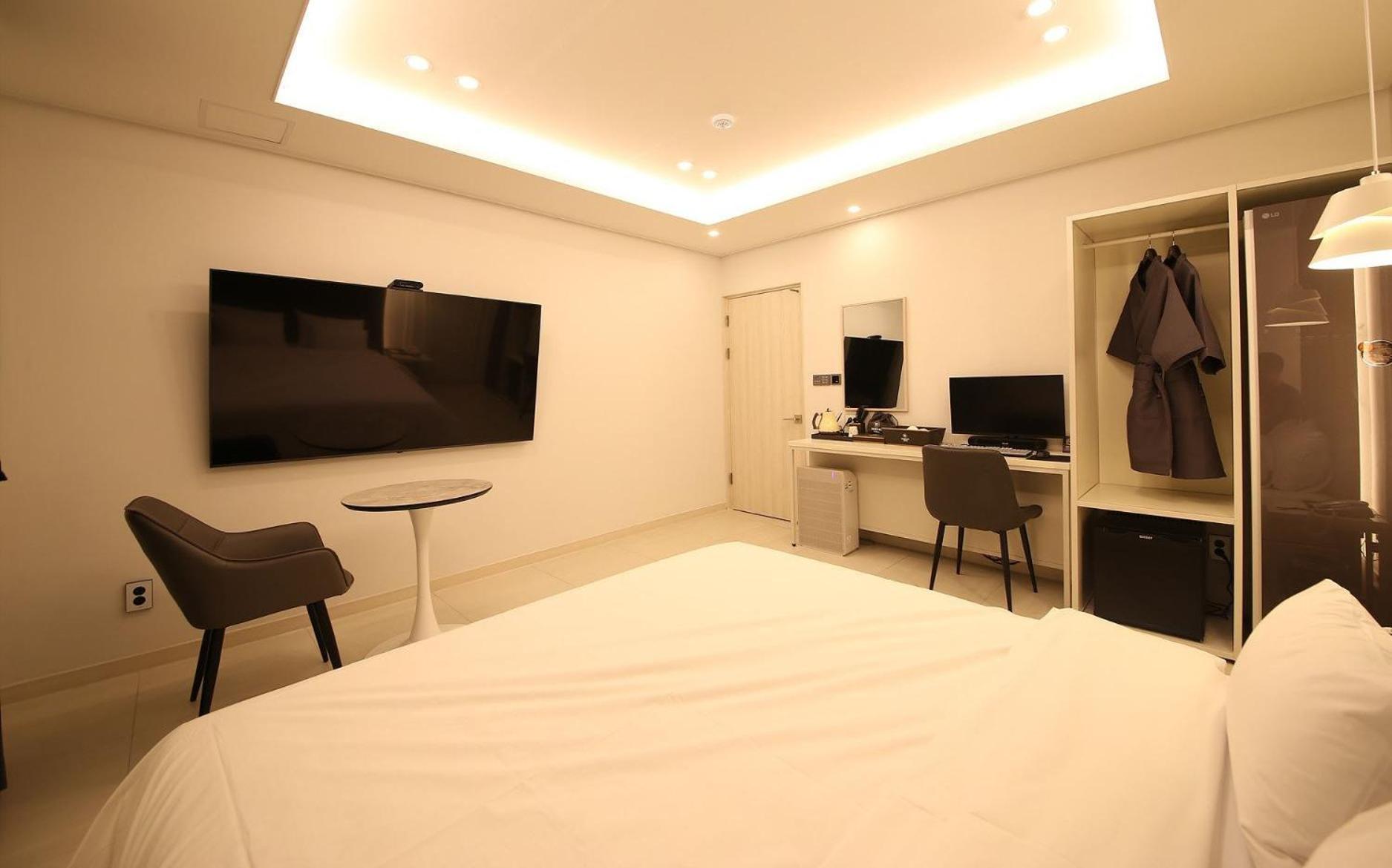 Brown Dot Hotel Sinan Gwangju Metropolitan City Exterior foto