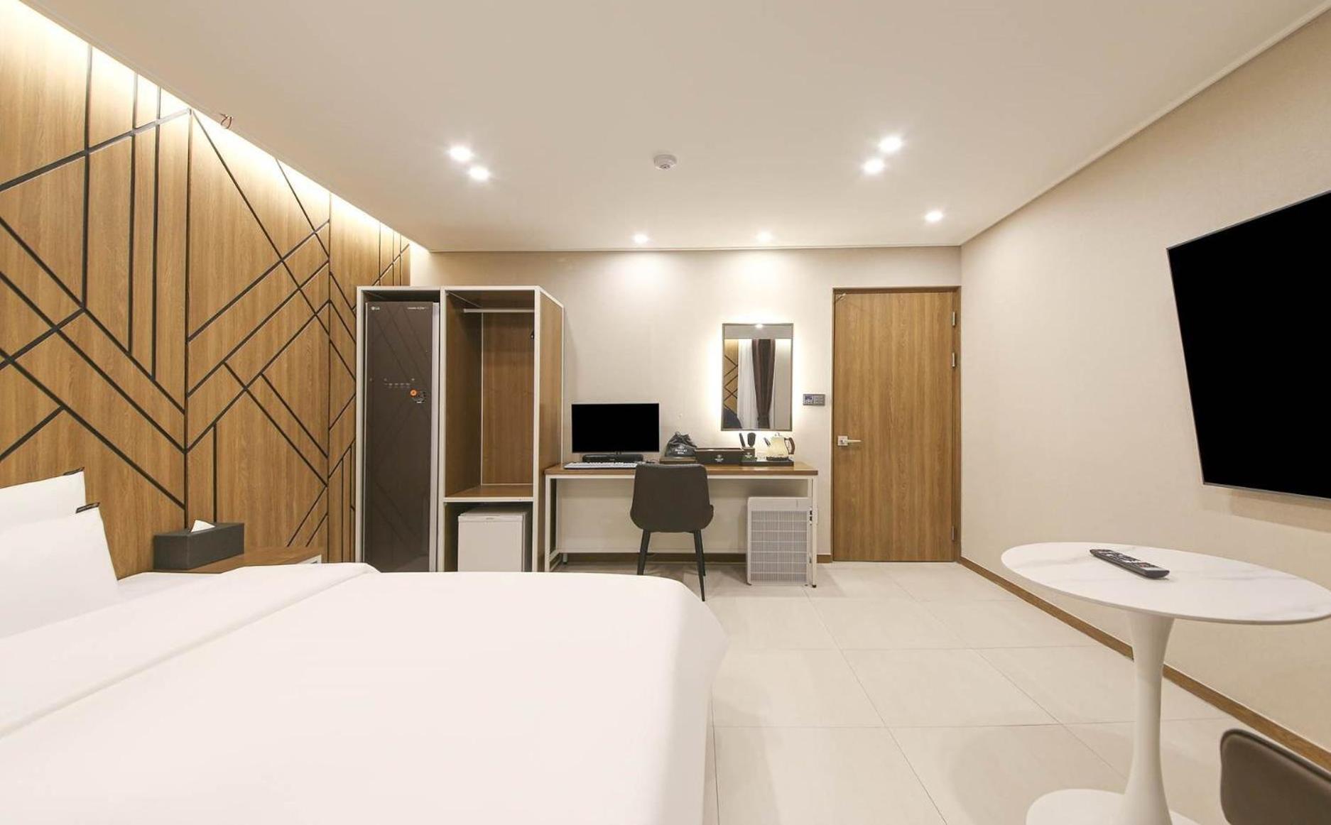 Brown Dot Hotel Sinan Gwangju Metropolitan City Exterior foto